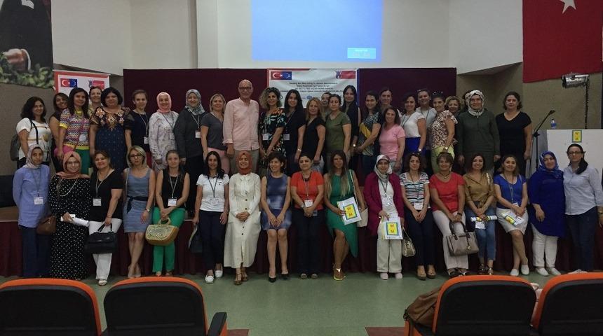 &rsquo;Kadın Y&ouml;neticiler Cam Tavanı Kırıyor&rsquo; projesi sınırları aştı