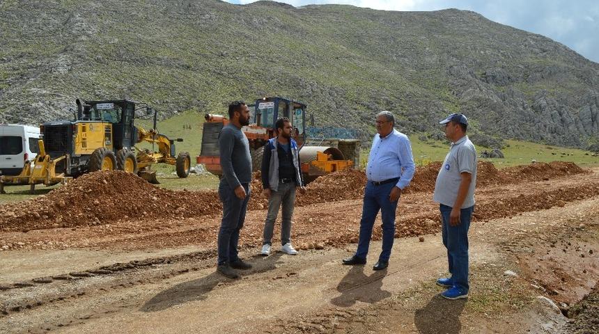 Büyükşehirden Söbüçimen yayla yoluna bakım
