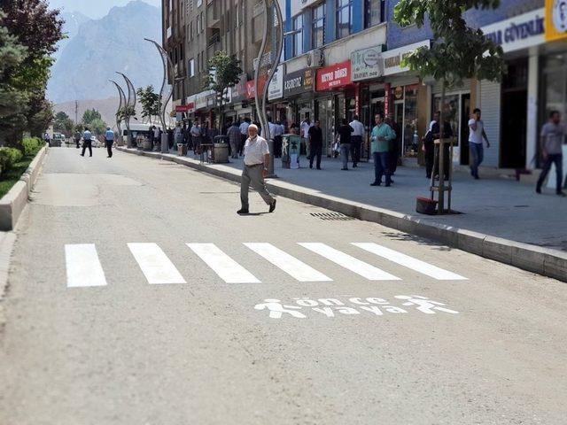 Hakkari’de “Önce Yaya” uygulaması