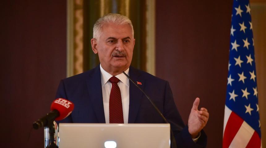 Binali Yıldırım'dan kabine revizyonuna ilişkin sorulara yanıt