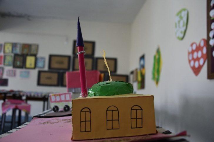 Kur’an kursu öğrencileri eserlerini sergiledi G3