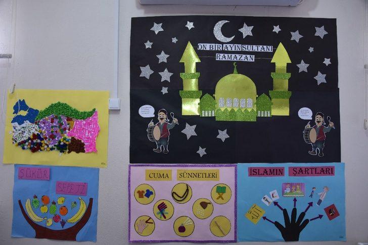 Kur’an kursu öğrencileri eserlerini sergiledi G4