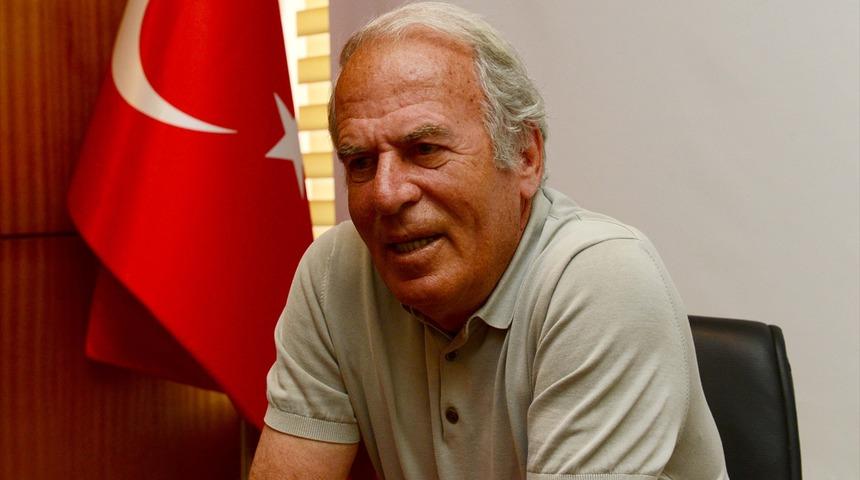 Mustafa Denizli: Traktör taraftarı şampiyonluk bekliyor