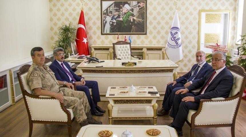 Müftü Keskin’e tebrik ziyaretleri