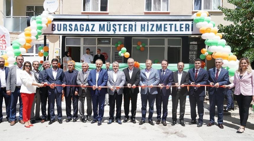 Bursa&rsquo;nın d&ouml;rt il&ccedil;esine doğalgaz taşıyacak ana hattın temeli atıldı