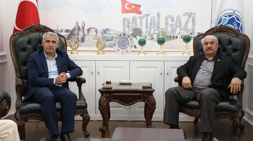 G&uuml;der, muhtarlarla bir araya geldi