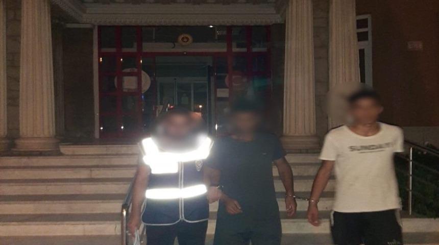 Didim&rsquo;de &ccedil;alıştıkları işyerini soyan hırsızlar tutuklandı