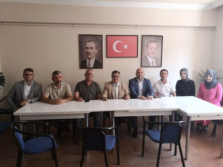 Milletvekili Yağcı, Bozüyük AK Parti İlçe Teşkilatını ziyaret etti