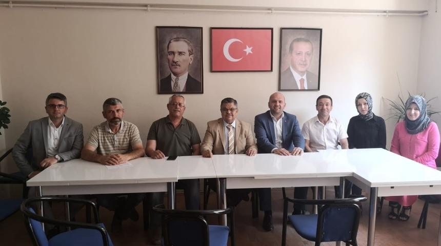 Milletvekili Yağcı, Bozüyük AK Parti İlçe Teşkilatını ziyaret etti