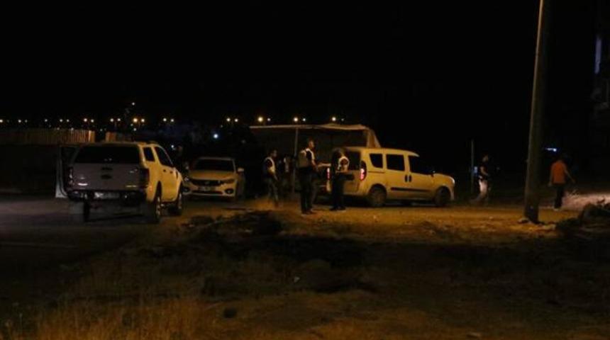 Diyarbakır'da zırhlı polis aracına saldırı