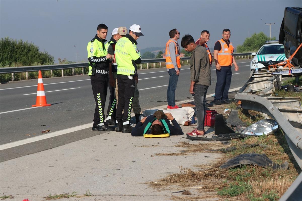 Son dakika Bolu'da korkun&ccedil; kaza! &Ouml;l&uuml; ve &ccedil;ok sayıda yaralı var
