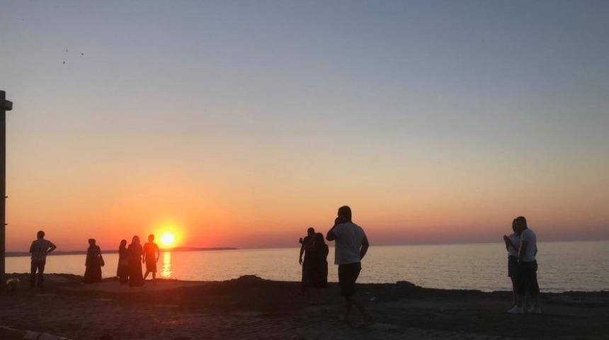 T&uuml;rkiye&rsquo;nin en kuzeyinde g&uuml;n batımı g&uuml;zelliği