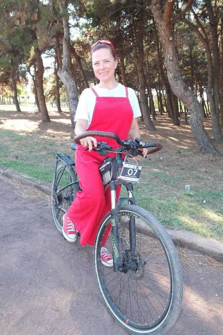 (Özel) "Açın yolu, süslü kadınlar geliyor" G3