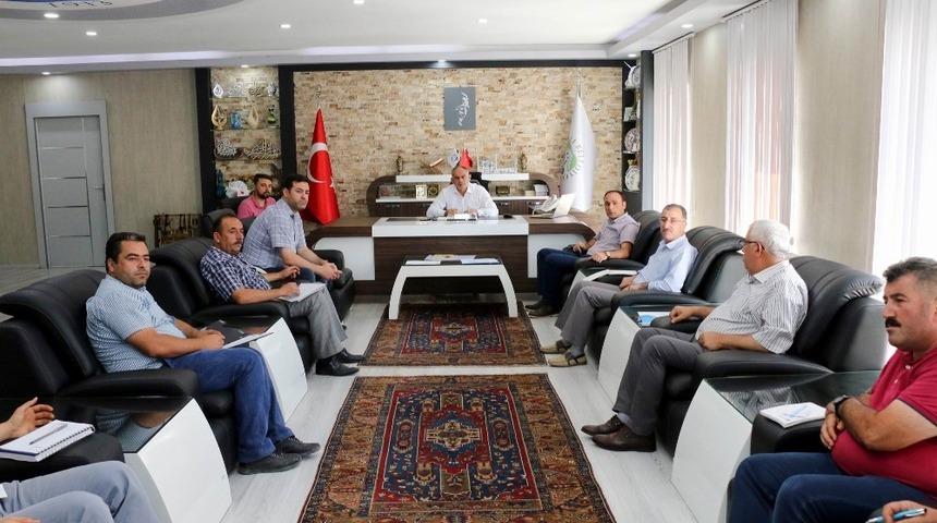Başkan Öztürk birim müdürleriyle değerlendirme toplantısı yaptı