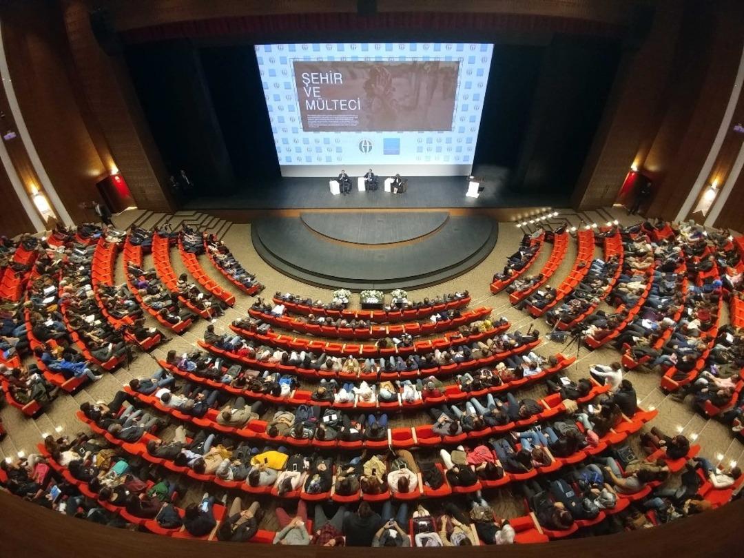 GA&Uuml;N&rsquo;DE Uluslararası Suriyeli m&uuml;lteciler kongresi