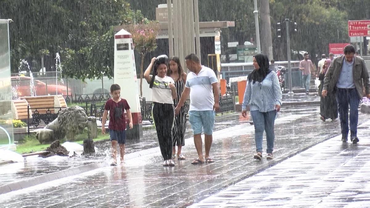 Son dakika: İstanbul'da yağmur başladı! Meteoroloji'den bir uyarı daha geldi