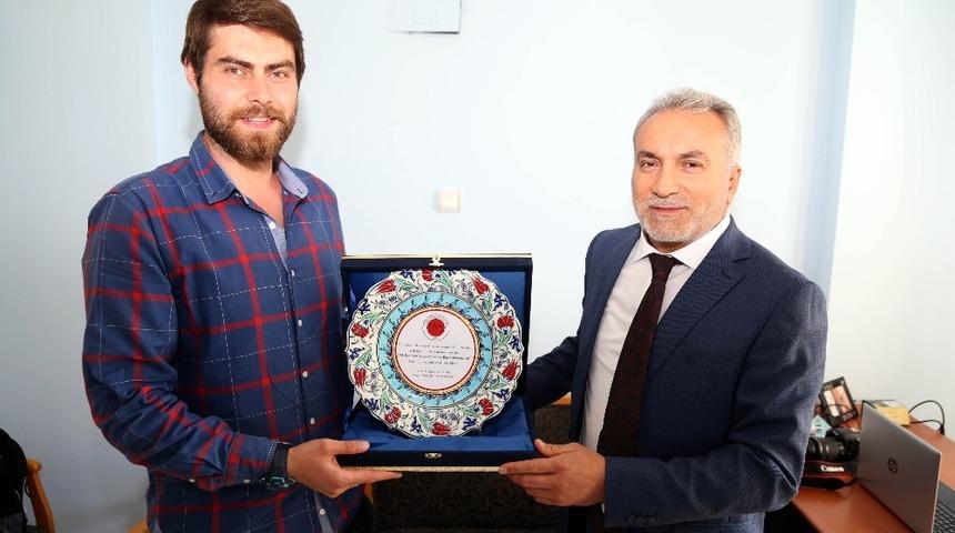 Rekt&ouml;r Prof. Dr. Karadağ&rsquo;dan İHA&rsquo;ya ziyaret