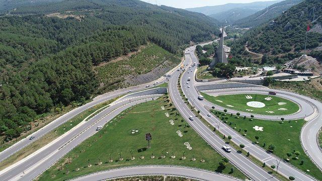 Manisa çiçek bahçesine döndü