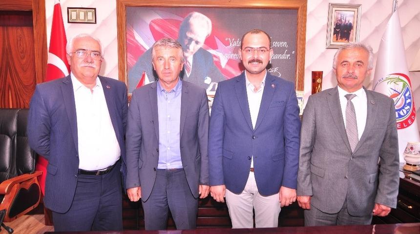 İl&ccedil;e Belediye Başkanlarından Başkan Kavaklıgil&rsquo;e ziyaret