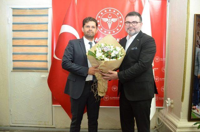 MÜSİAD İzmir’in il sağlık müdürüne ziyaretinde iş birliği mesajları