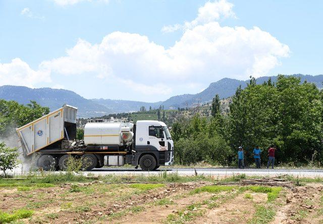 Arslanköy yolu asfaltlandı