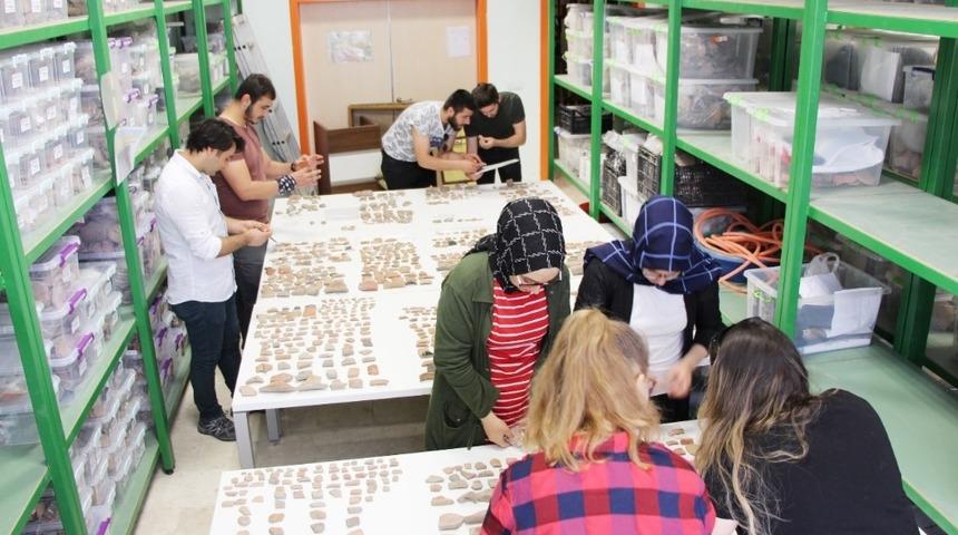 Tavşanlı&rsquo;nın tarihi, 8 bin yıl &ouml;ncesine dayanıyor