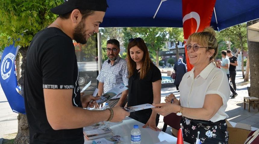 Uşak Üniversitesi tanıtım günleri başladı