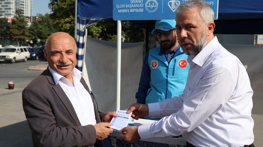 Tamer’den vekaletle kurban bağışı