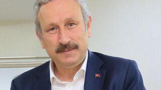 Eski belediye başkanını bacağından vurdular