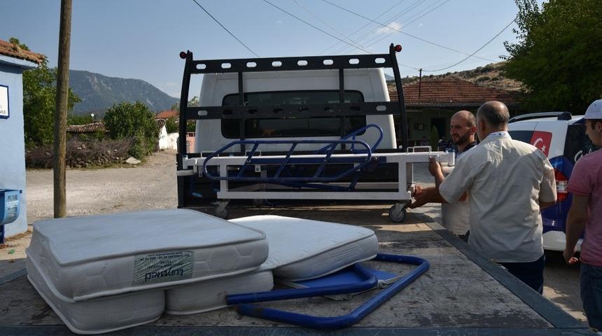 Yunusemre yaraları sarıyor