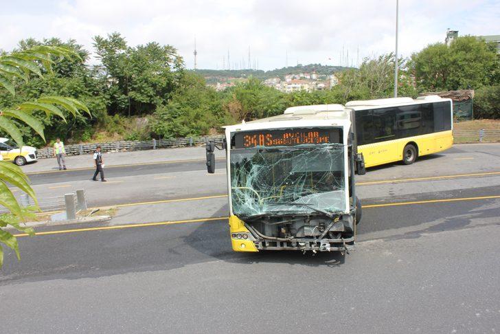 Son dakika! İstanbul'da iki metrobüs kaza yaptı: Yaralılar var G2