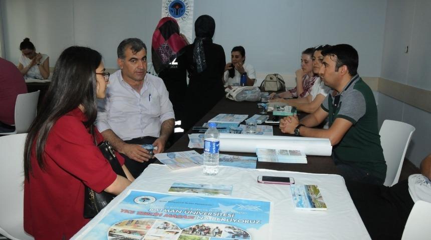 Batman &Uuml;niversitesi YKS adayları i&ccedil;in tercih masası a&ccedil;tı