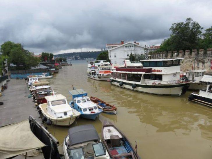 İstanbul Boğazı'nın rengi değişti G4