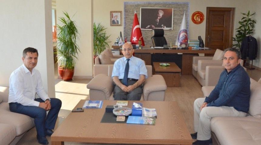 T&uuml;rk Sağlık Sen &Ccedil;anakkale Şubesinden Rekt&ouml;r Murat&rsquo;a ziyaret