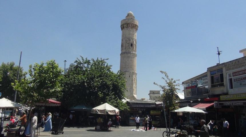 2 yıldır tadilatta olan Pazar Camisi ibadete a&ccedil;ılıyor