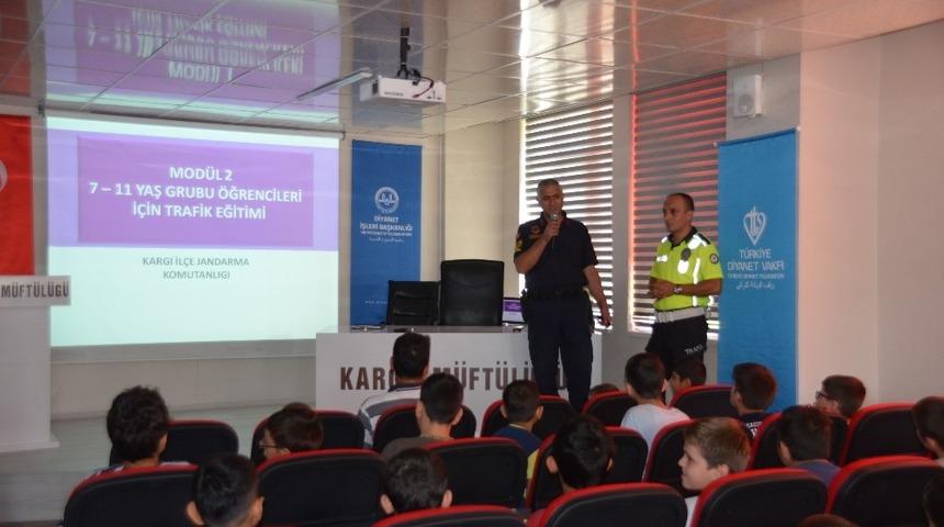 Polis ve Jandarma&rsquo;dan &ouml;ğrencilere trafik eğitimi
