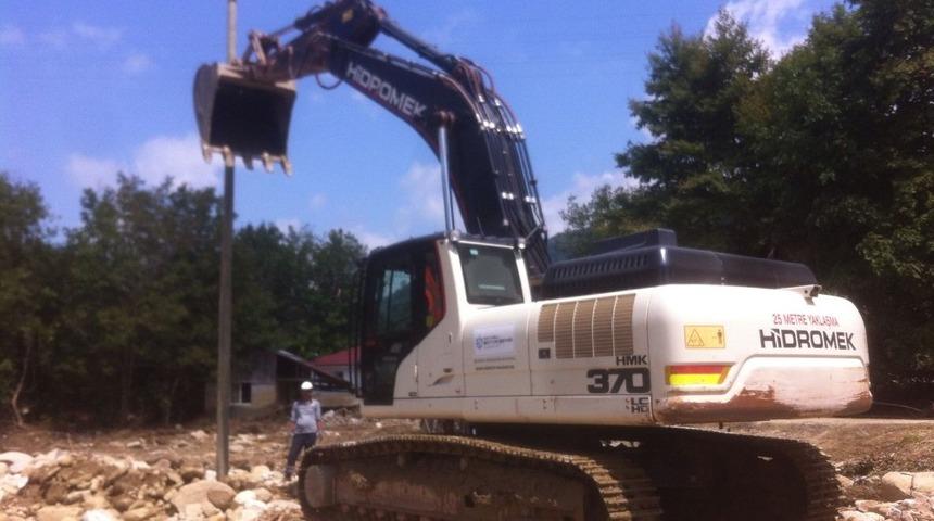 B&uuml;y&uuml;kşehir, D&uuml;zce&rsquo;deki sel felaketinin yaralarını sarıyor