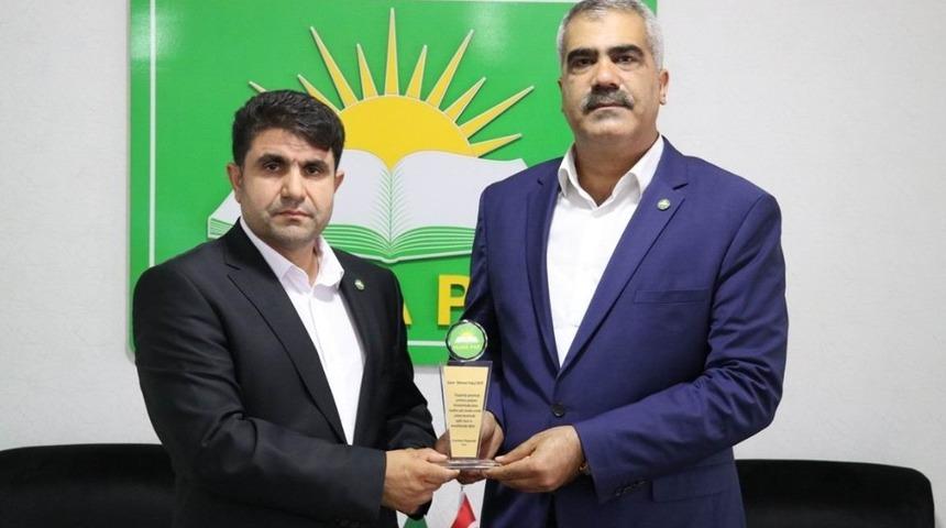 HÜDA PAR’da bayrak değişimi