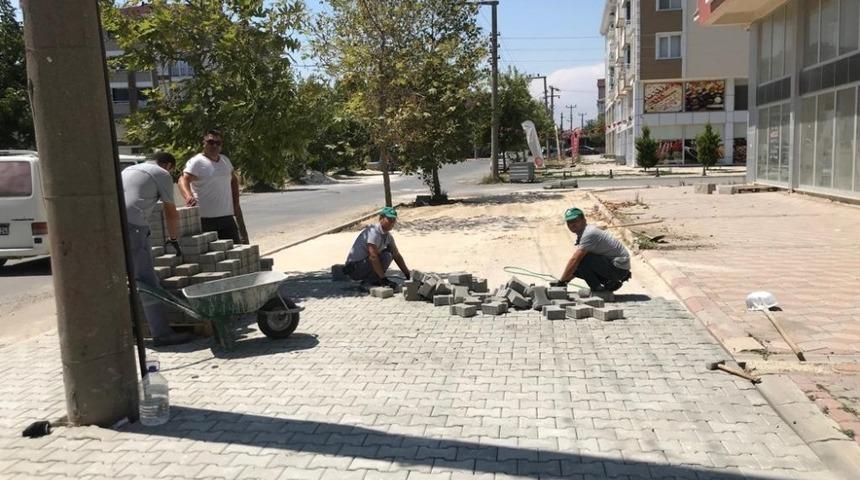 Ergene’de kilit parke taş ve kaldırım çalışmaları sürüyor