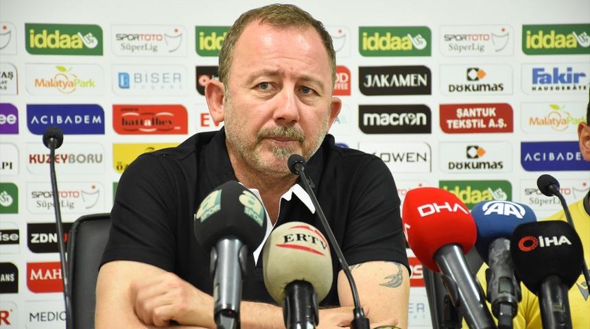 Sergen Yalçın: UEFA Avrupa Ligi'nde hedefimiz var