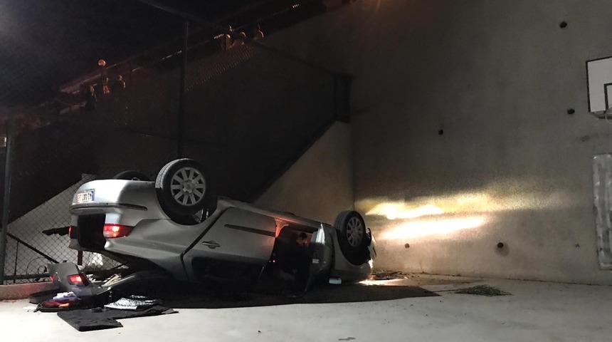 Gazla freni karıştırınca 10 metre yükseklikten uçtu!