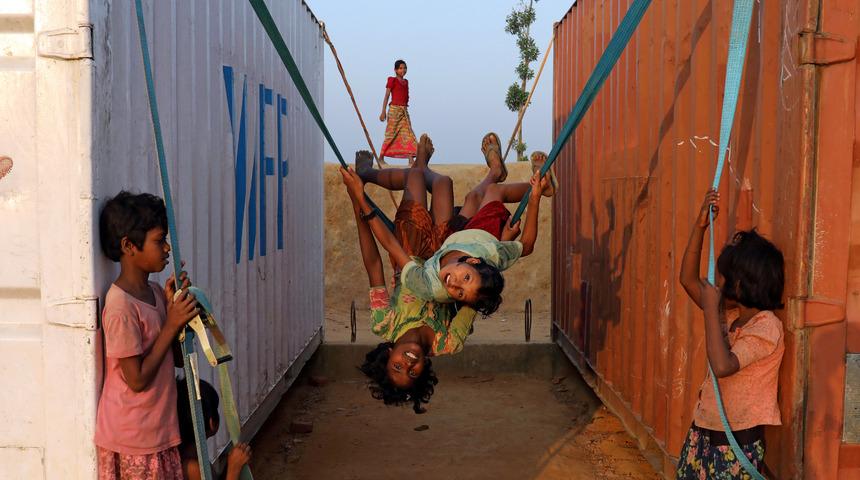 Myanmar'da anaokulunda iki yaşındaki kıza tecavüz edildi! 