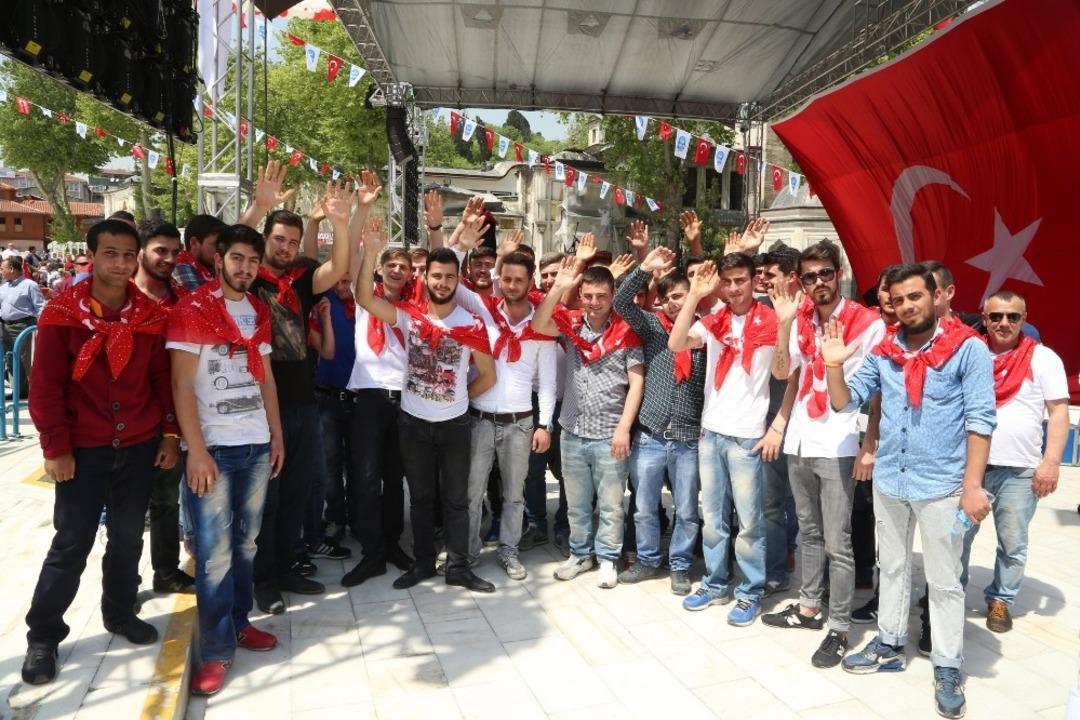 Ey&uuml;psultan Belediyesinden asker ailelerine destek