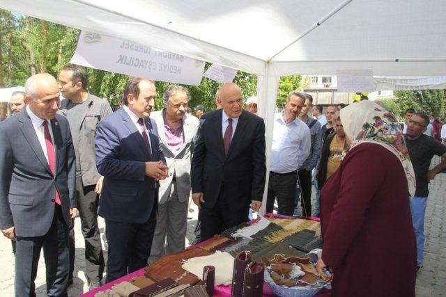 Dede Korkut El Sanatları ve Yöresel Ürünler Panayırı açıldı