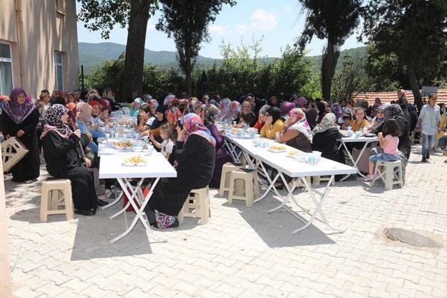 Dikenli Köyü’nde hayır cemiyeti düzenlendi