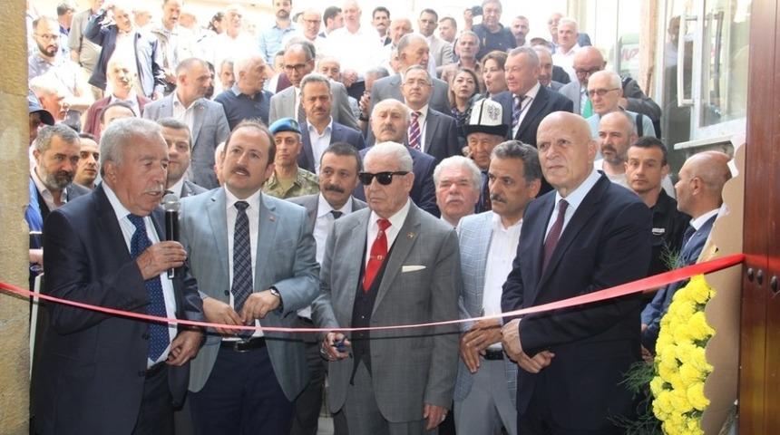 T&Uuml;RKSAV&rsquo;dan Dede Korkut&rsquo;a &ouml;zel sergi