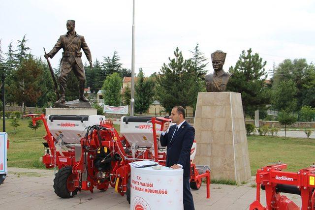 Dumlupınar’a makine ekipmanları