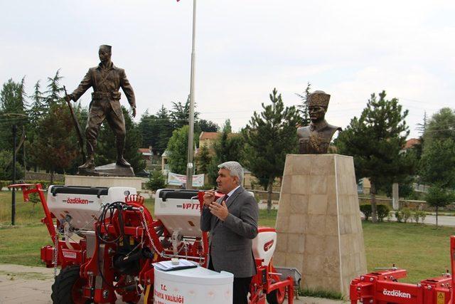 Dumlupınar’a makine ekipmanları