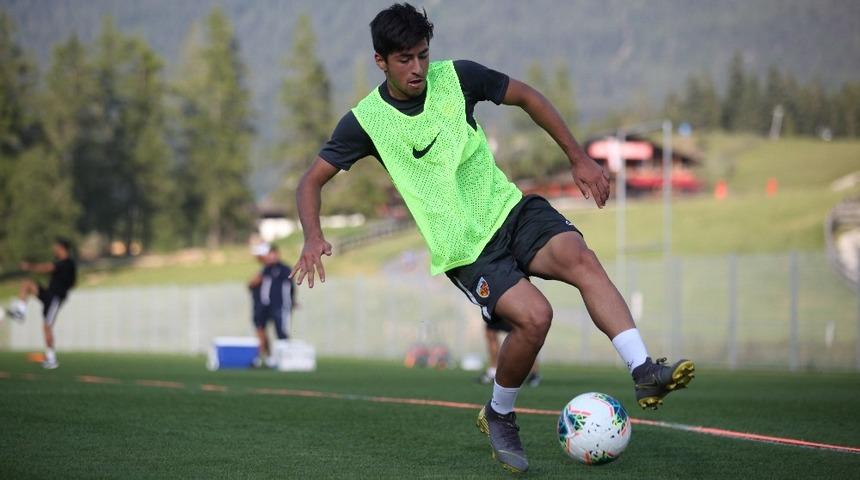 İstikbal Mobilya Kayserispor’da genç futbolcu Nurettin  göz dolduruyor