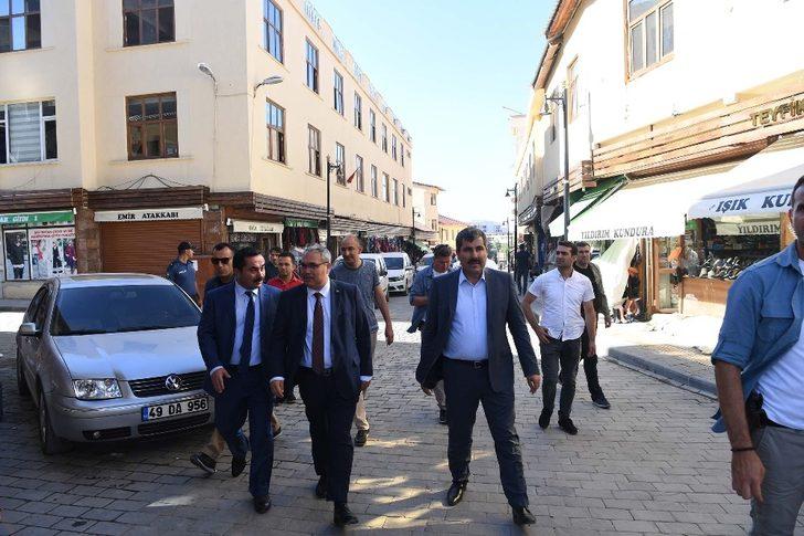 Başkan Asya, Vali Gündüzöz’ü belediye projeleri hakkında bilgilendirdi G4